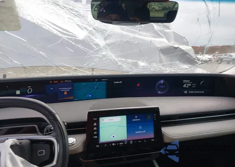 2024 Lincoln Nautilus Premiere z USA, uszkodzony, nr VIN 5LMPJ8J48RJ849496